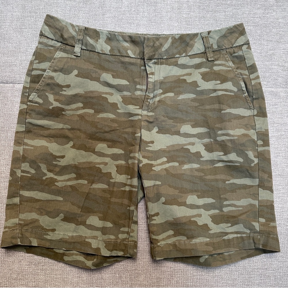 Caslon Green and Brown Cargo Shorts with Camouflage Design